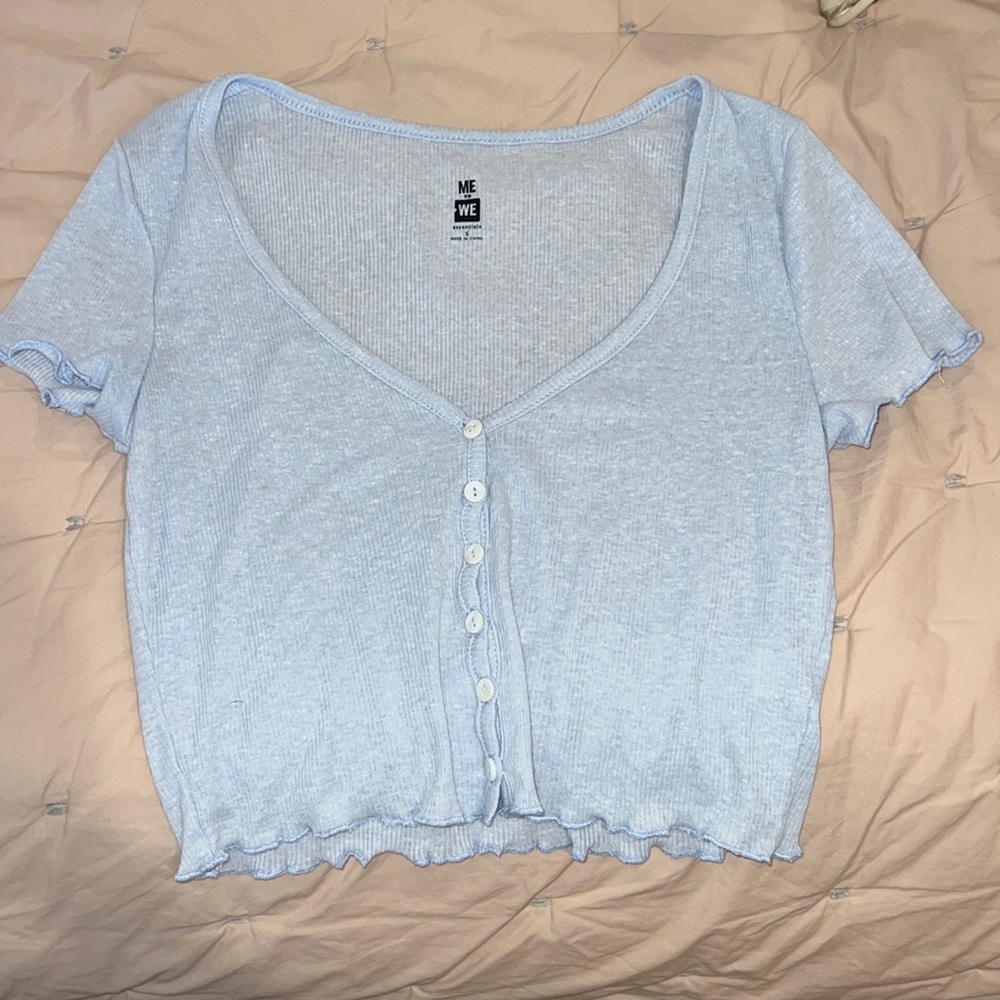 comfy blue PacSun top